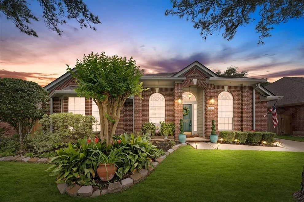 Unit for sale at 6810 High Knoll Drive, Sugar Land, TX 77479