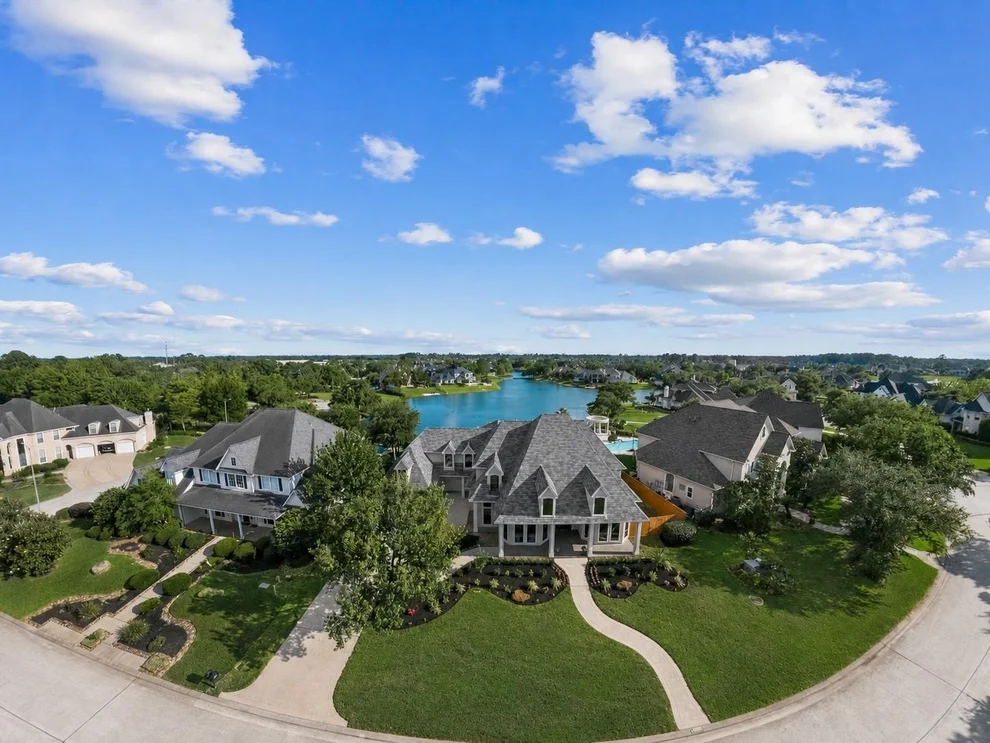 Unit for sale at 15307 Hilltop View Drive, Cypress, TX 77429