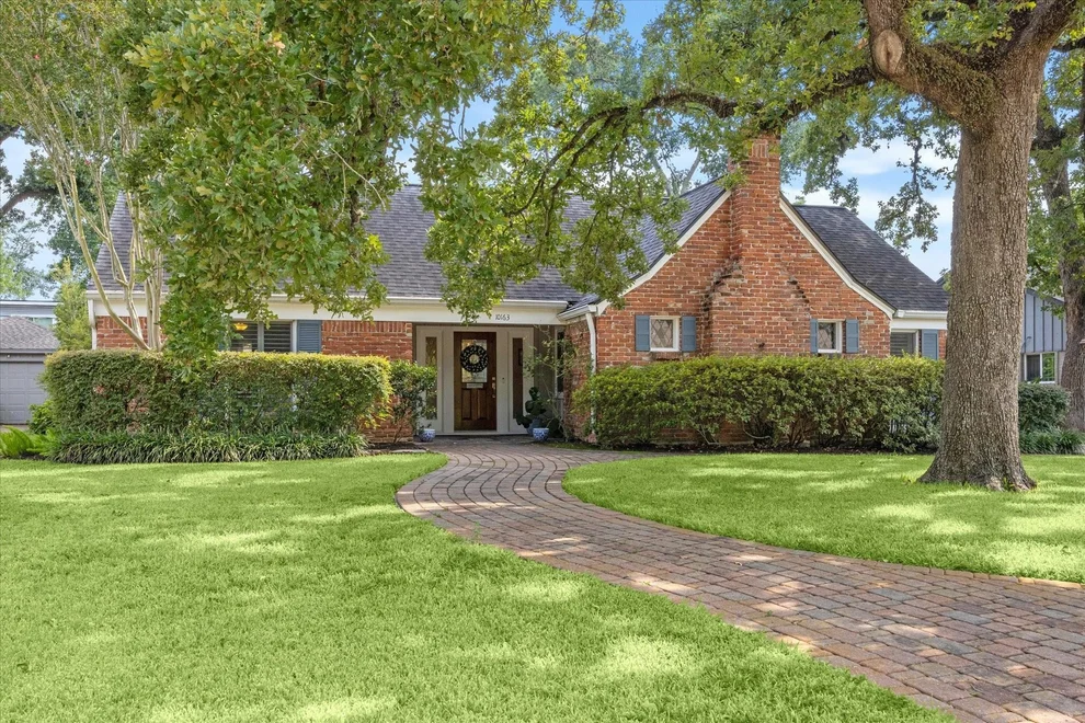 Unit for sale at 10163 Whiteside Lane, Houston, TX 77043