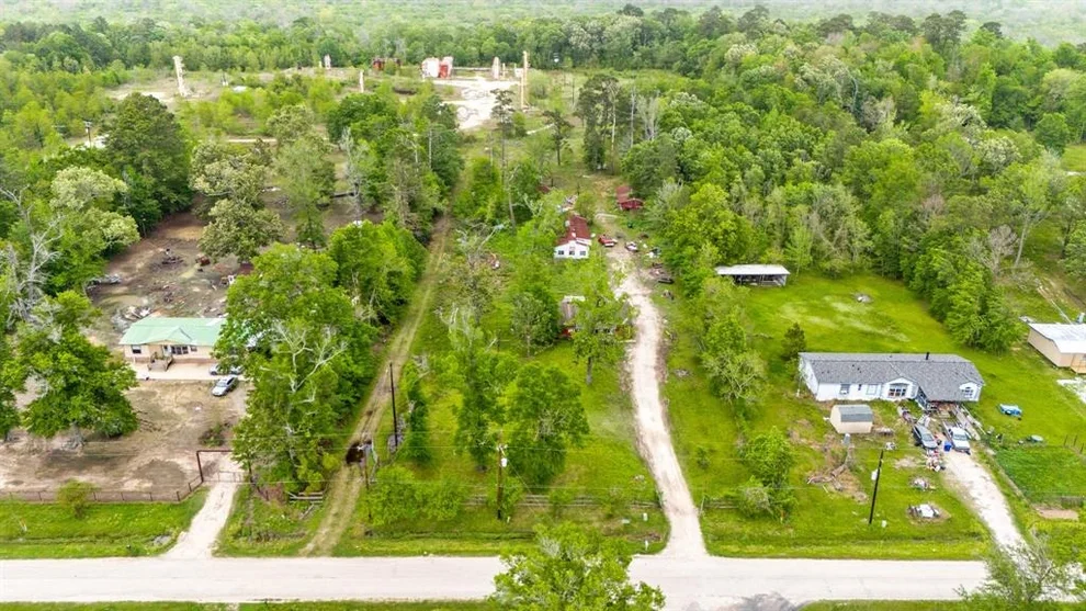 Unit for sale at 1041 County Road 450, Dayton, TX 77535