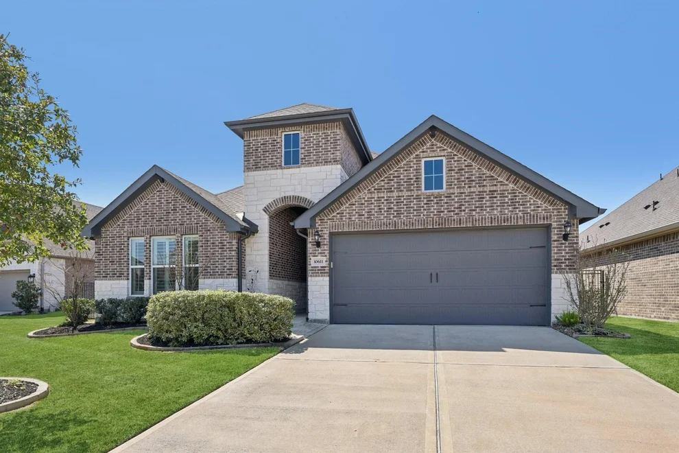 Unit for sale at 10611 Heather Berry Lane, Cypress, TX 77433
