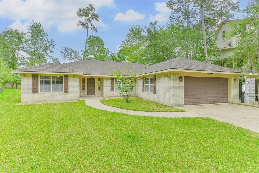 Unit for sale at 10 Twinstone Court, Coldspring, TX 77331