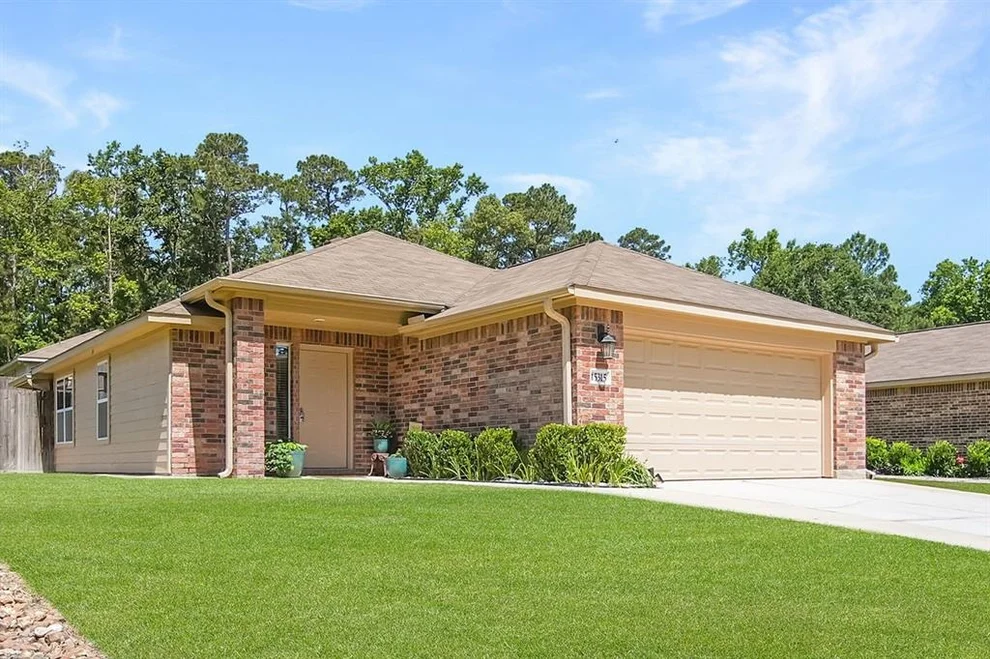 Unit for sale at 15315 Arrowhead Loop W, Willis, TX 77378