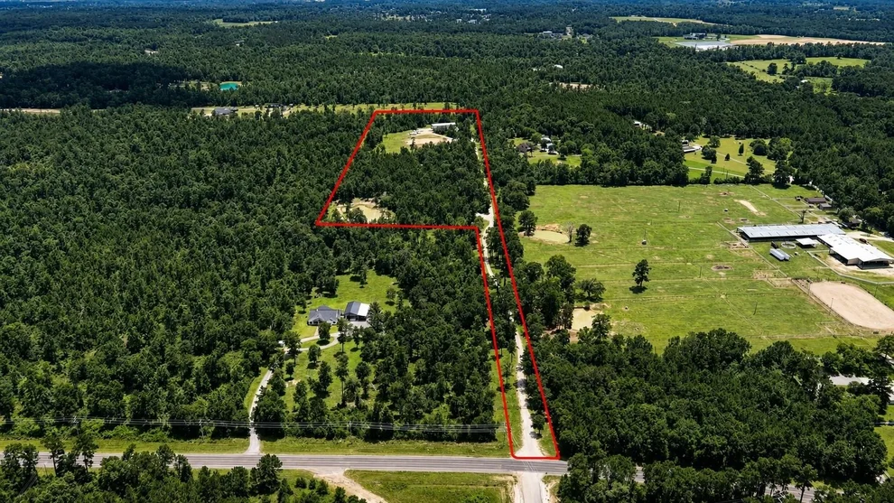 Unit for sale at 856 State Highway 150, New Waverly, TX 77358