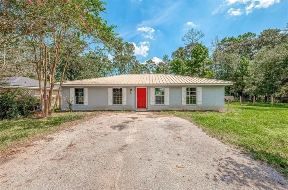 Unit for sale at 26330 Hunters Trail, New Caney, TX 77357