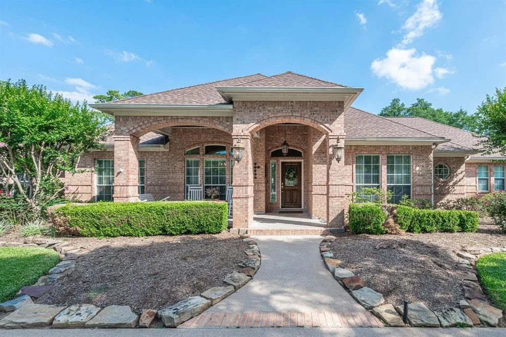 Unit for sale at 23530 Powder Mill Drive, Tomball, TX 77377