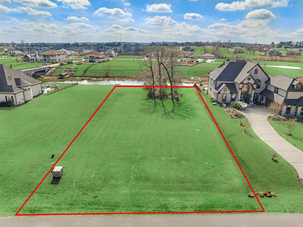 Unit for sale at 11621 Grandview Drive, Montgomery, TX 77356