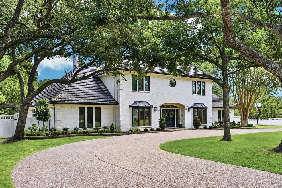 Unit for sale at 11 Haverford Lane, Friendswood, TX 77546
