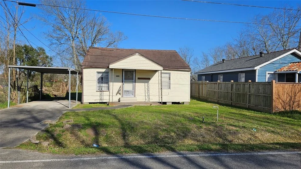 Unit for sale at 7506 Harlem Street, Baytown, TX 77521