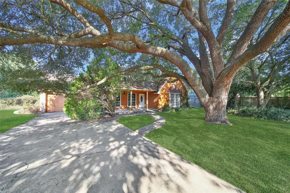 Unit for sale at 16107 Escher Road, Cypress, TX 77433