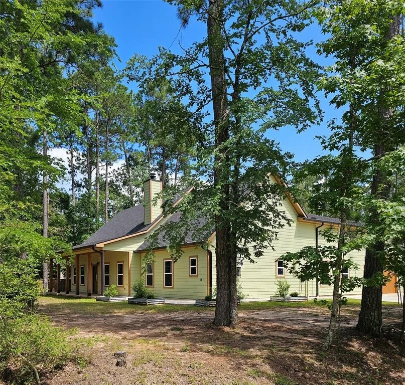 Unit for sale at 58 Altwood Drive, Coldspring, TX 77331