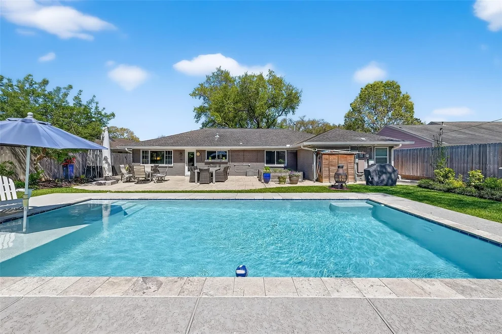 Unit for sale at 4325 Willowbend Boulevard, Houston, TX 77035