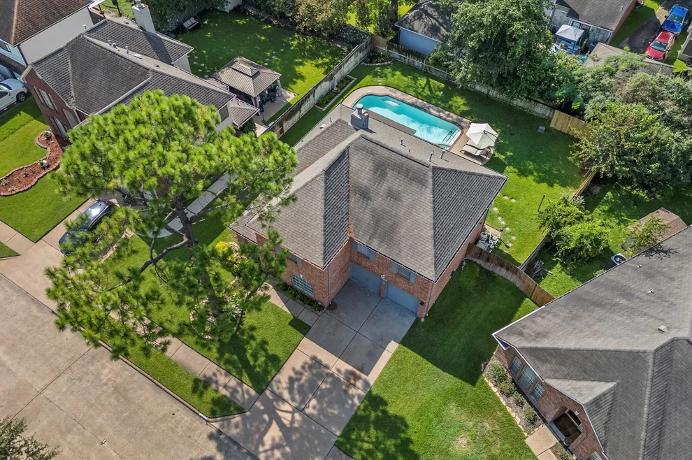 Unit for sale at 13539 Ryanwood Drive, Houston, TX 77065
