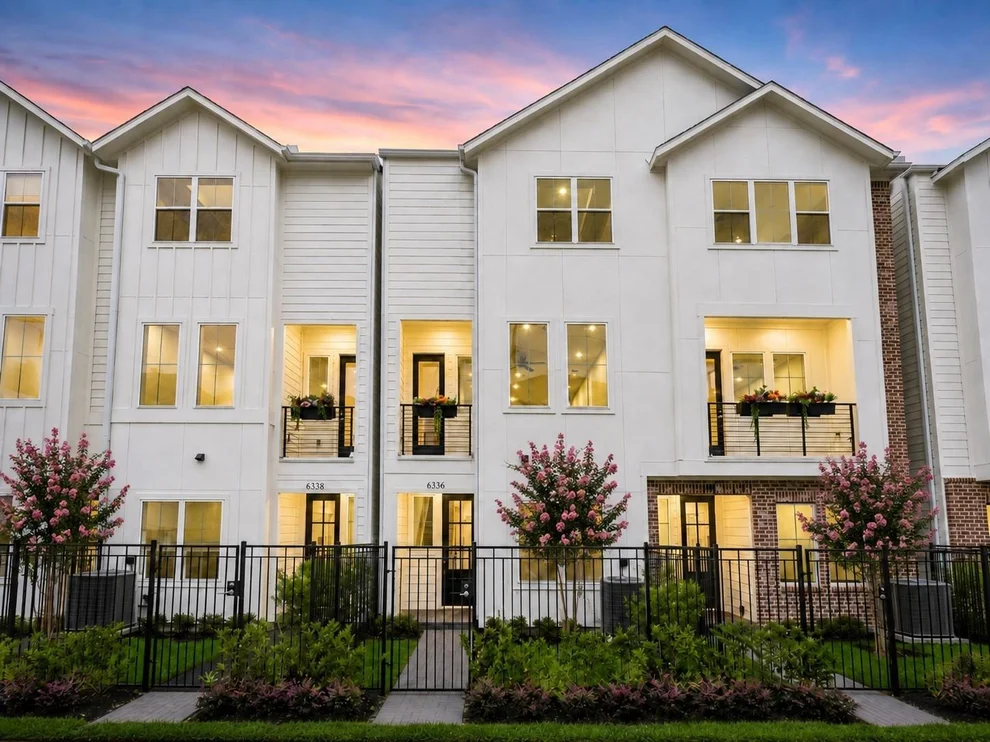 Unit for sale at 6332 Paddington Bend Drive, Houston, TX 77008