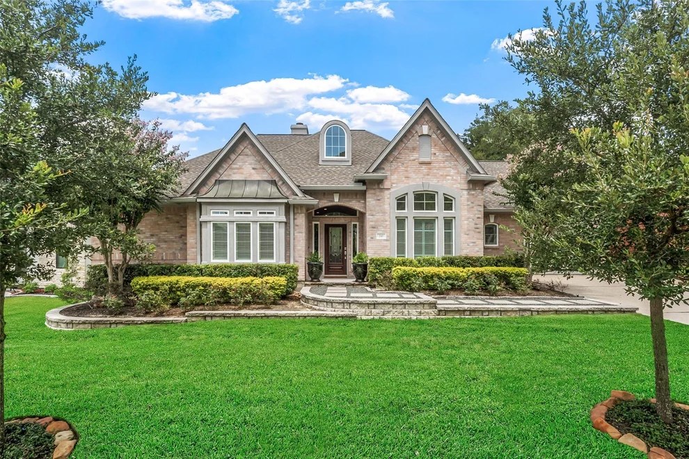 Unit for sale at 210 Victoria Court, Montgomery, TX 77356