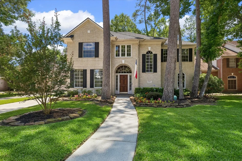 Unit for sale at 2803 Maple Bend Drive, Kingwood, TX 77345