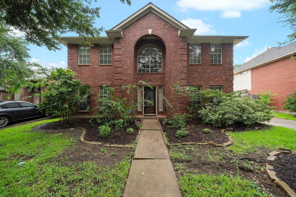 Unit for sale at 5411 Davids Bend Drive, Sugar Land, TX 77479