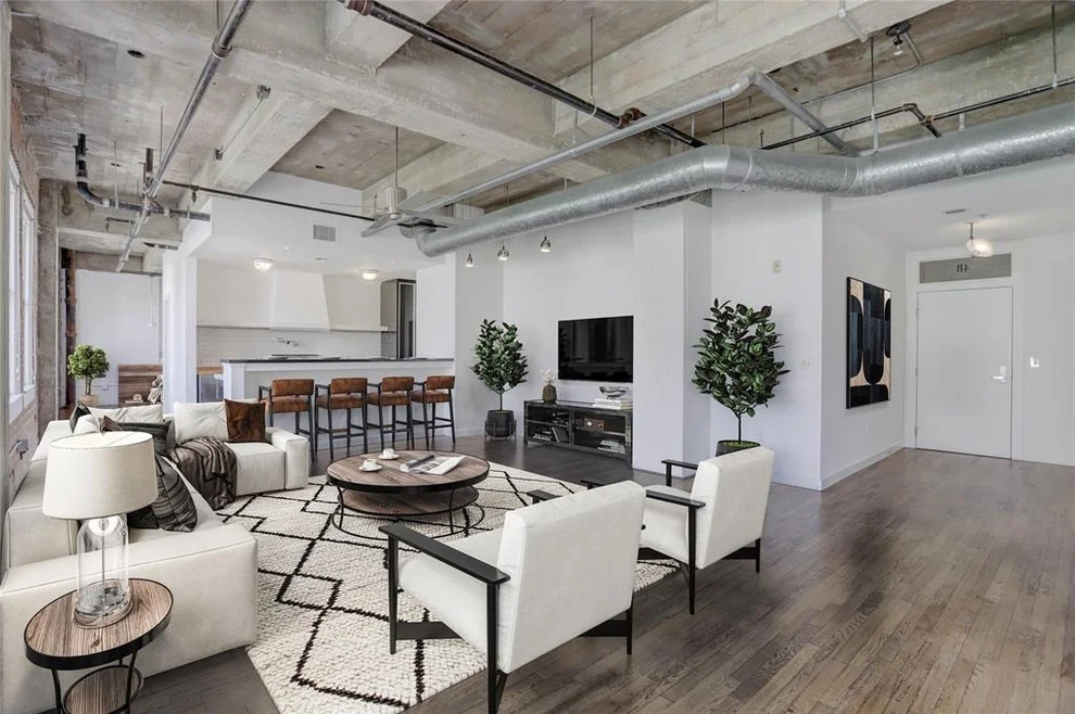 Unit for sale at 204 Travis Street, Houston, TX 77002
