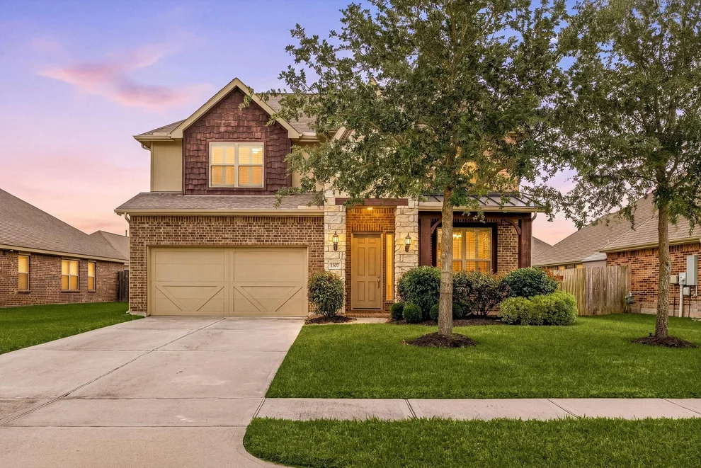 Unit for sale at 1307 Bowen Drive, League City, TX 77573