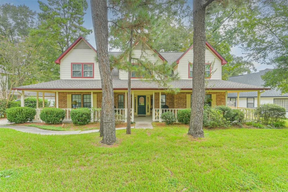 Unit for sale at 6 Amara Court, The Woodlands, TX 77381
