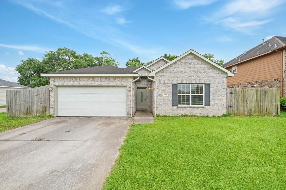 Unit for sale at 9838 Fuqua Street, Houston, TX 77075