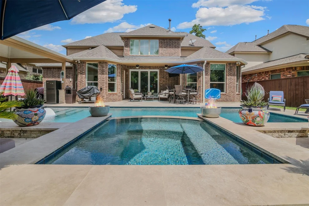Unit for sale at 19 Lufberry Place, Tomball, TX 77375
