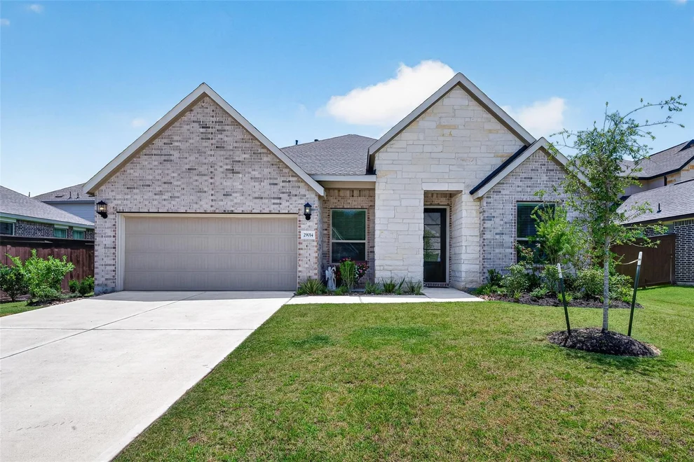 Unit for sale at 29014 Red Loop Drive, New Caney, TX 77357
