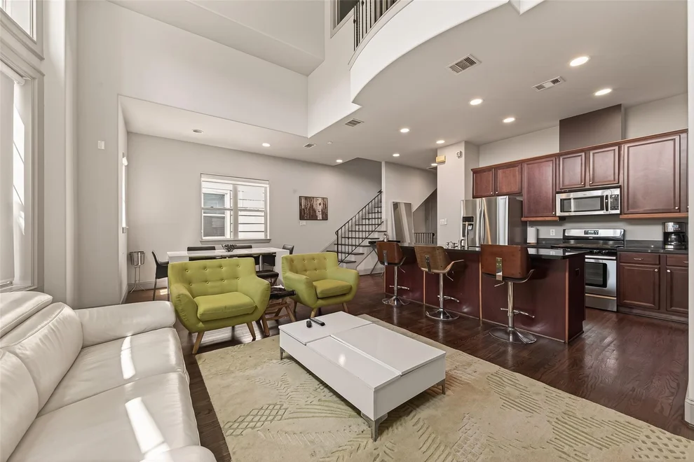 Unit for sale at 2927 Pease Street, Houston, TX 77003