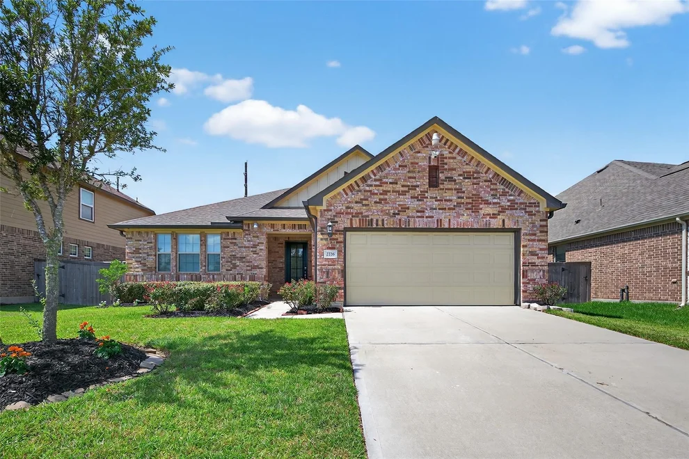 Unit for sale at 2726 Tumlinson Drive, Fresno, TX 77545