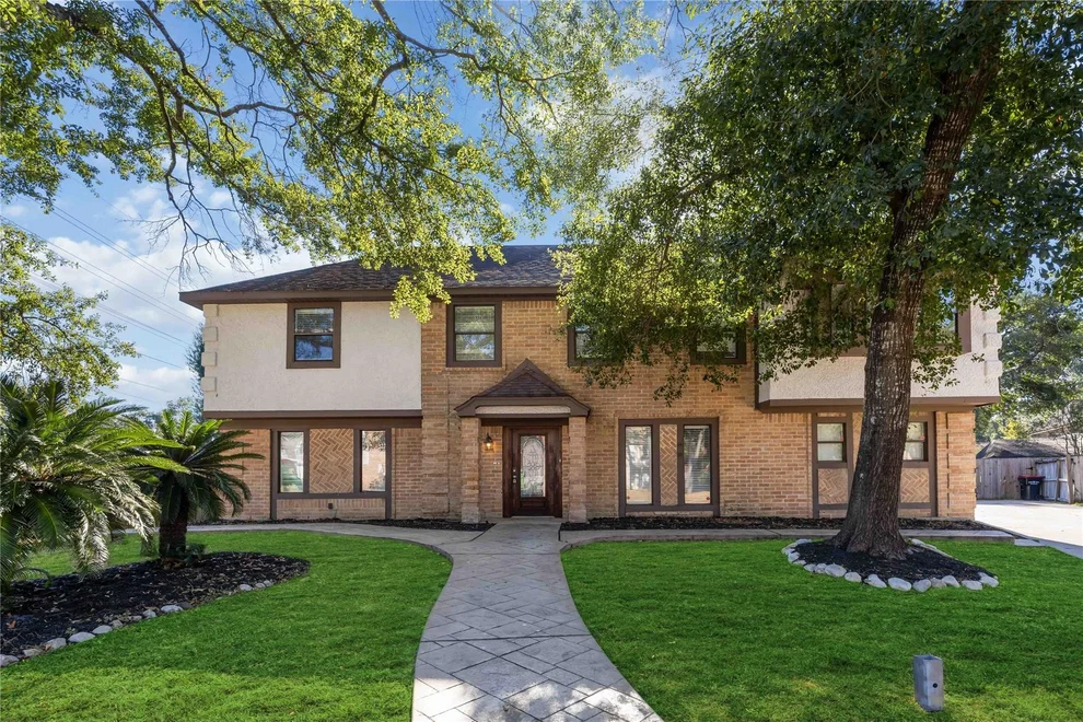 Unit for sale at 703 Romaine Lane, Houston, TX 77090