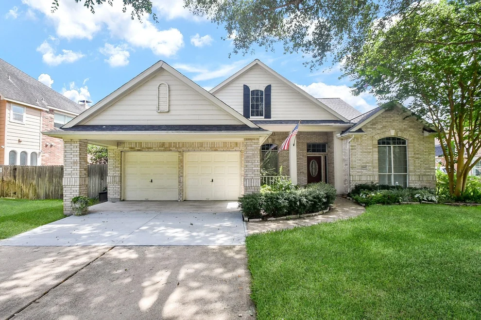 Unit for sale at 22602 Water Edge Lane, Katy, TX 77494