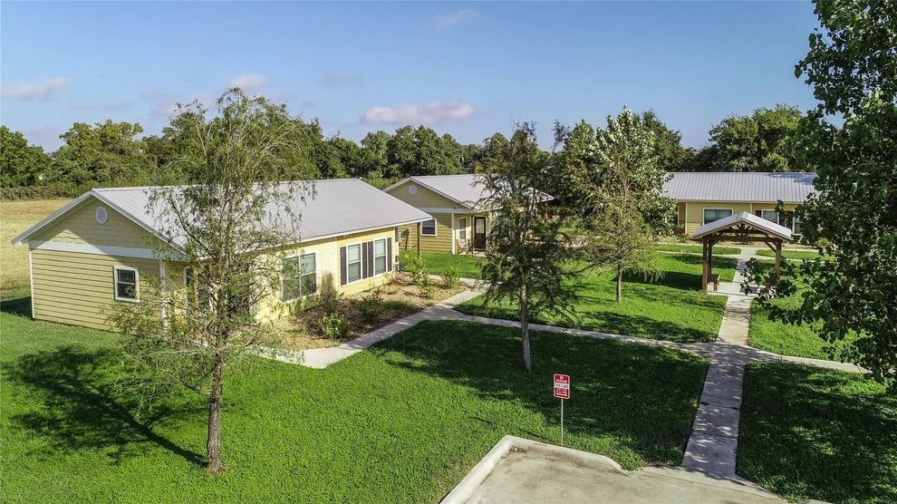 Unit for sale at 1102 1200 W 16th Street, Cameron, TX 76520