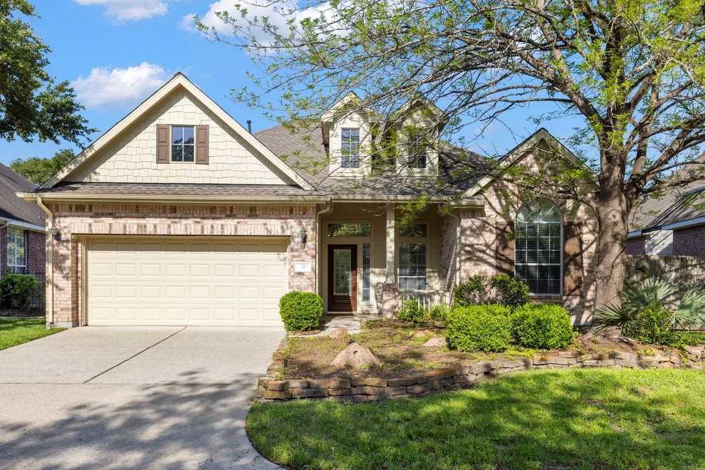 Unit for sale at 31 E Royal Mews, The Woodlands, TX 77384