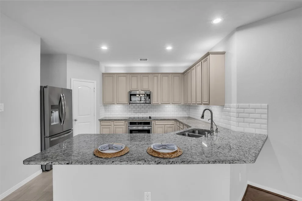 Unit for sale at 9199 White Tail Drive, Conroe, TX 77303