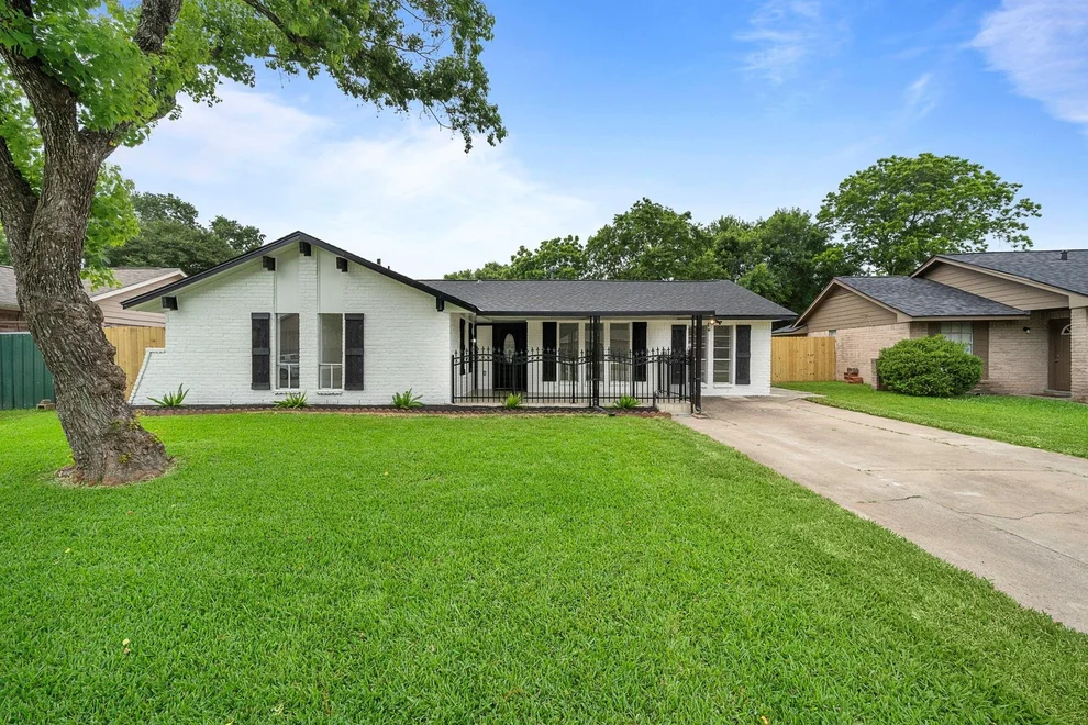 Unit for sale at 12310 New Brunswick Drive, Houston, TX 77089