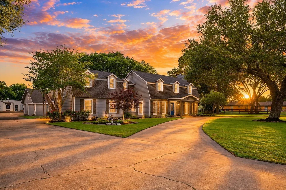 Unit for sale at 10419 W Hidden Lake Lane, Richmond, TX 77406