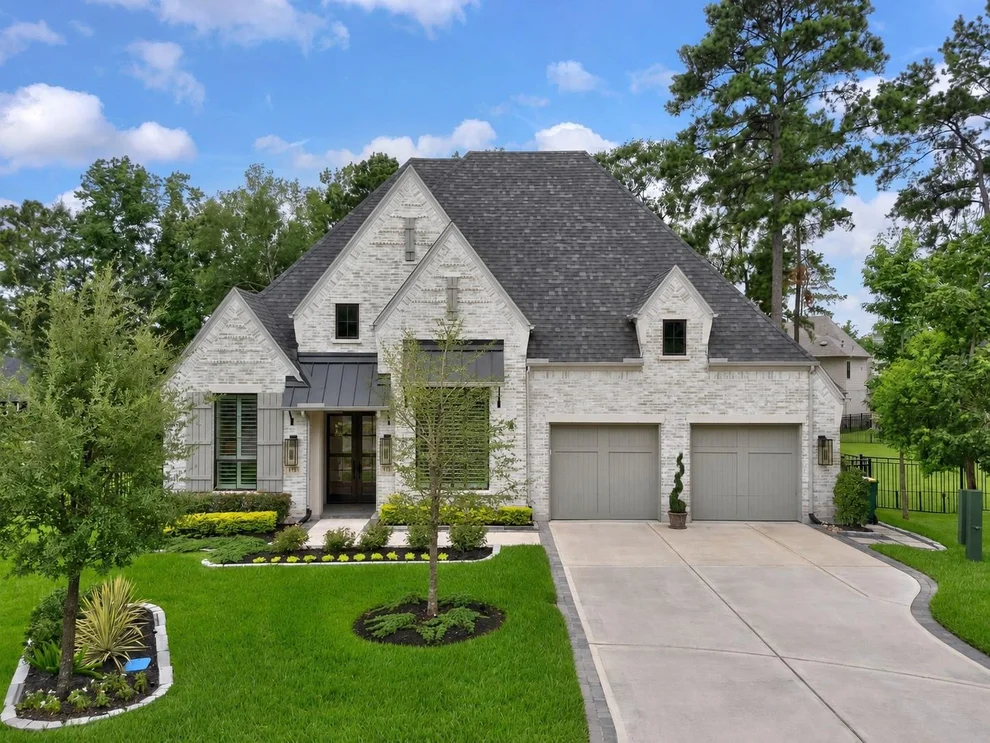 Unit for sale at 115 Emerald Isle Court, Montgomery, TX 77316