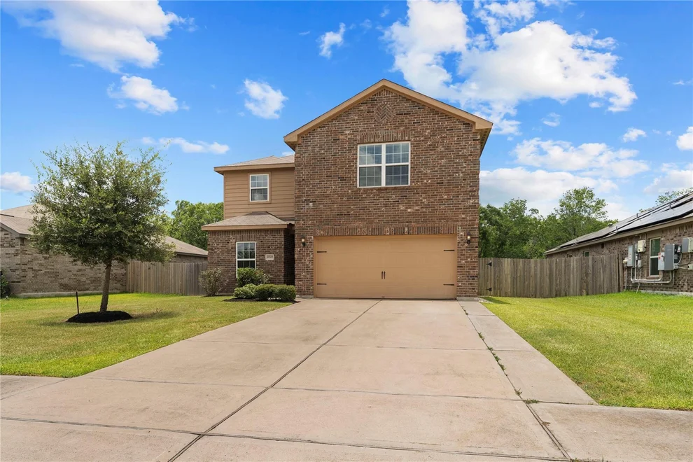 Unit for sale at 9702 Opal Gates Drive, Rosharon, TX 77583