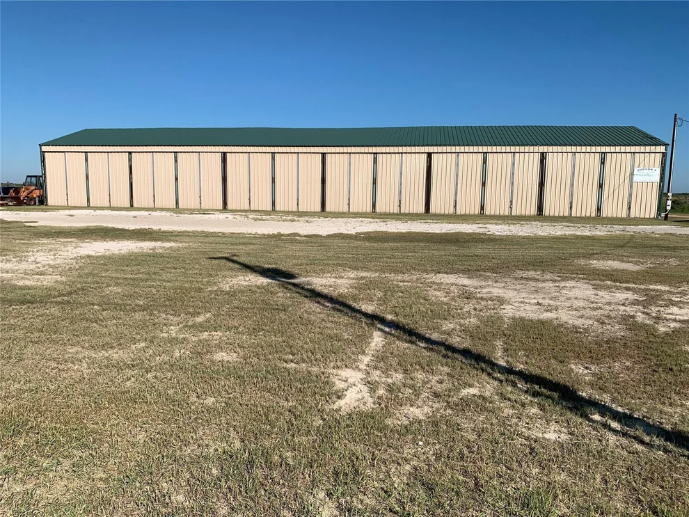 Unit for sale at 911 N 15th Street, Port O Connor, TX 77982