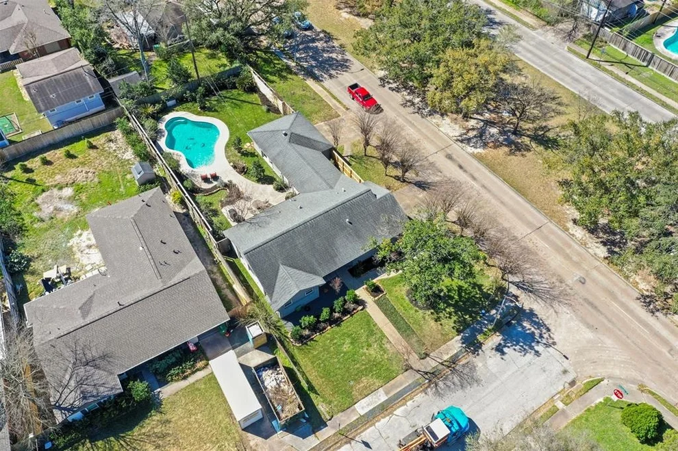 Unit for sale at 5421 Nina Lee Lane, Houston, TX 77092
