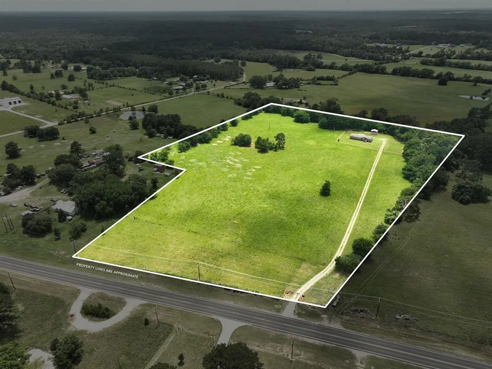 Unit for sale at 17472 Fm 1774, Plantersville, TX 77363