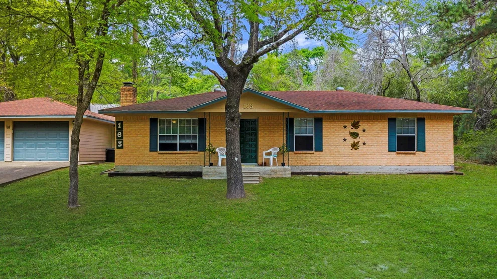 Unit for sale at 163 Westwood Drive E, Trinity, TX 75862