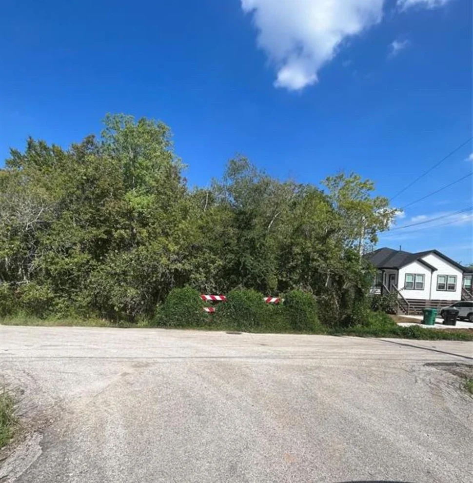 Unit for sale at 0 Teneha Street, Houston, TX 77033