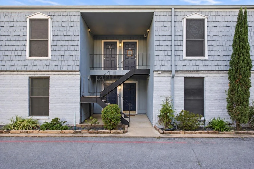 Unit for sale at 1901 S Voss Road, Houston, TX 77057