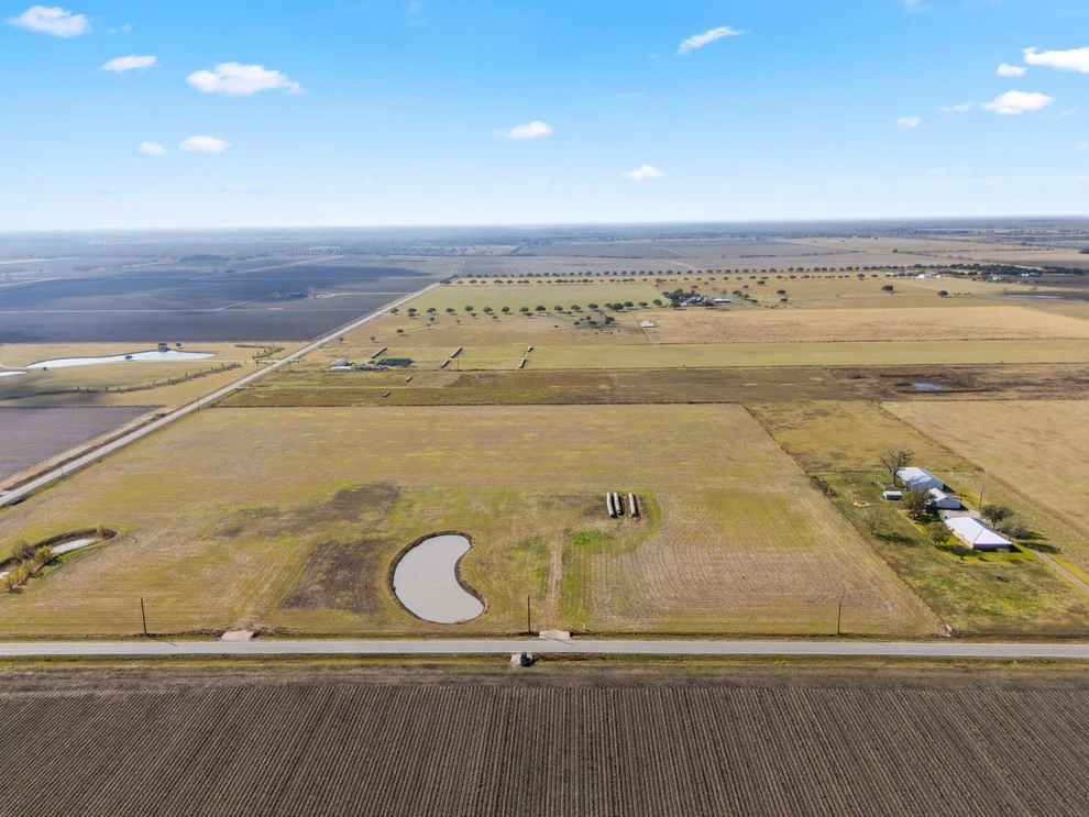 Unit for sale at 0 Shenley Road, Guy, TX 77444