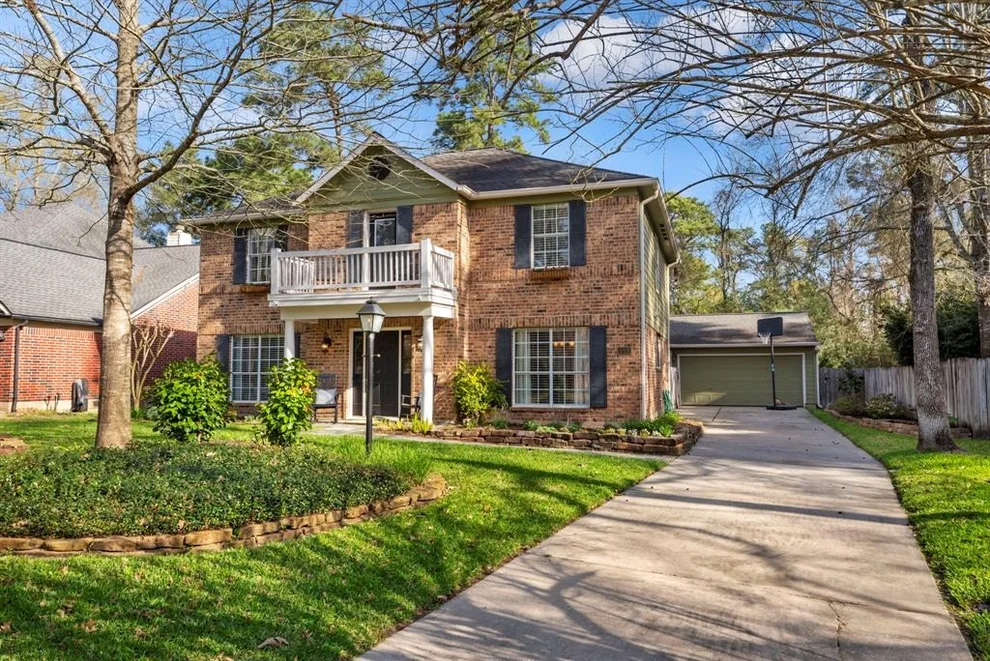 Unit for sale at 199 E Golden Arrow Circle, The Woodlands, TX 77381