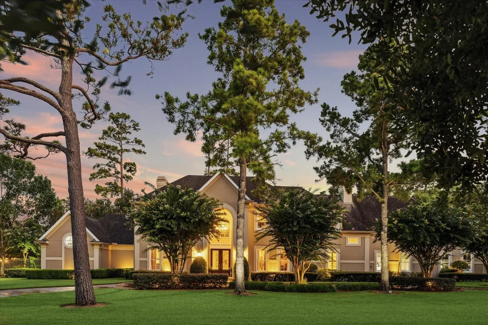 Unit for sale at 8 Jeffers Court, Houston, TX 77024