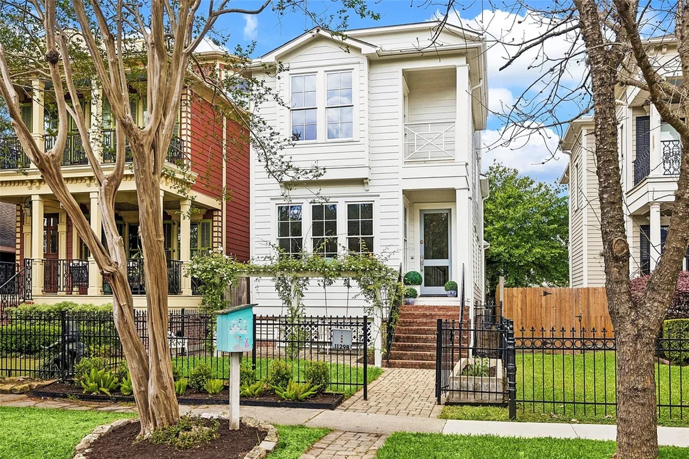 Unit for sale at 1129 Oxford Street, Houston, TX 77008