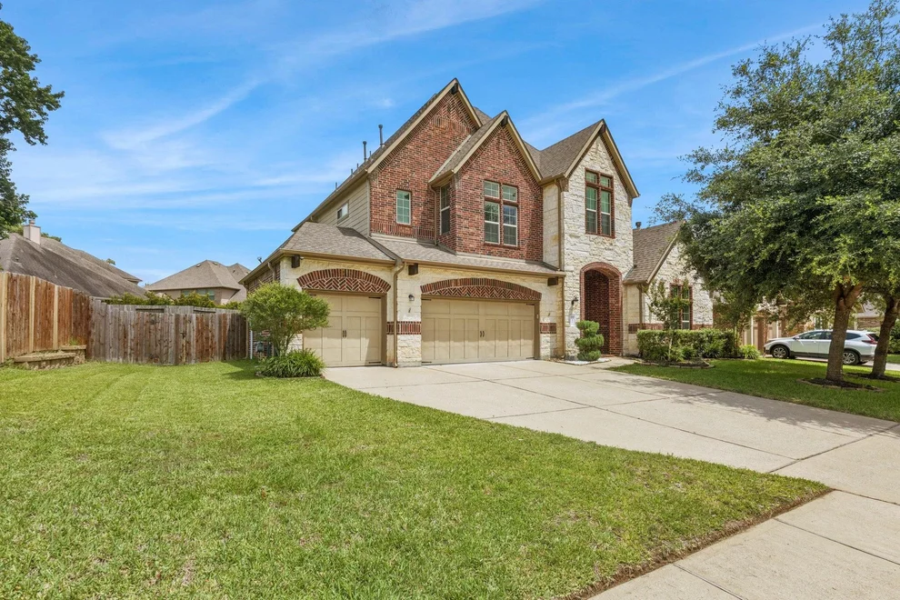 Unit for sale at 47 Chestnut Meadow Drive, Conroe, TX 77384