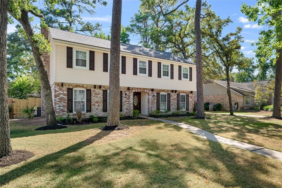 Unit for sale at 1006 Glouchester Lane, Houston, TX 77073